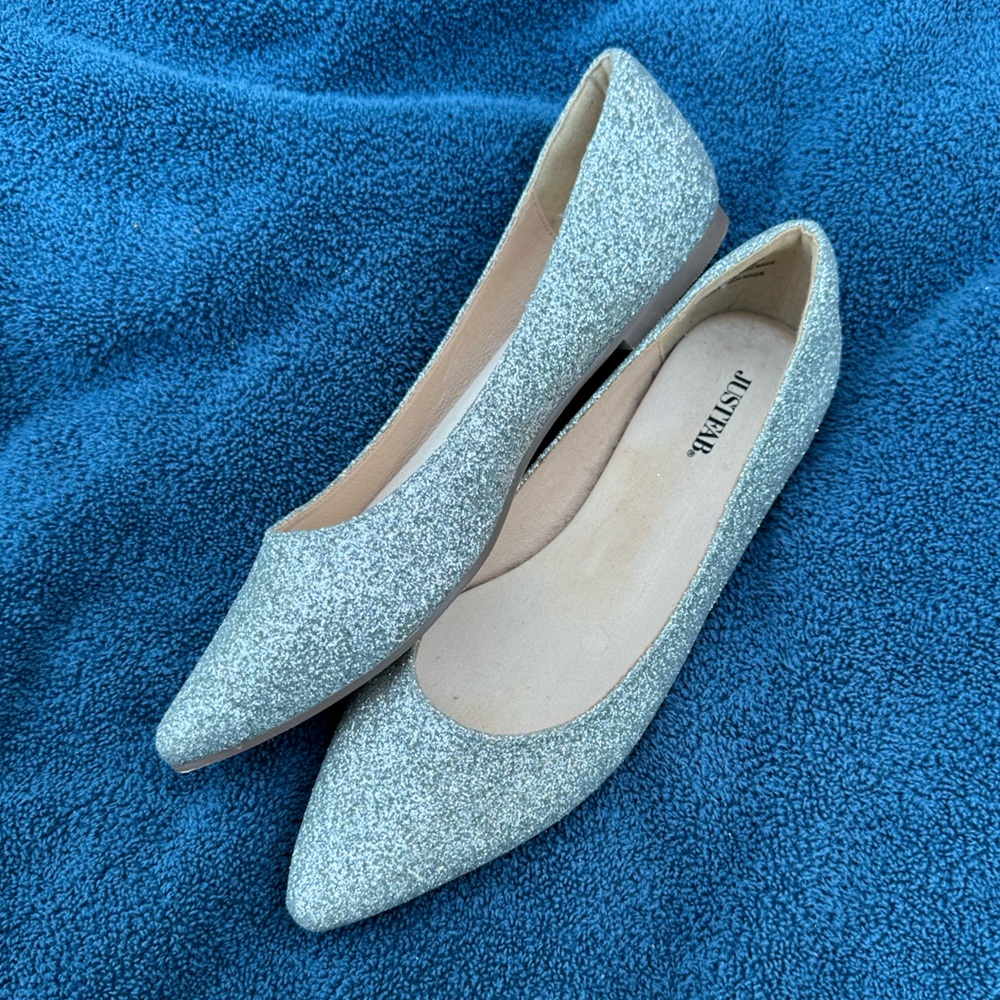 Justfab silver sparkle women’s flats pointed toe size 8 dress shoes